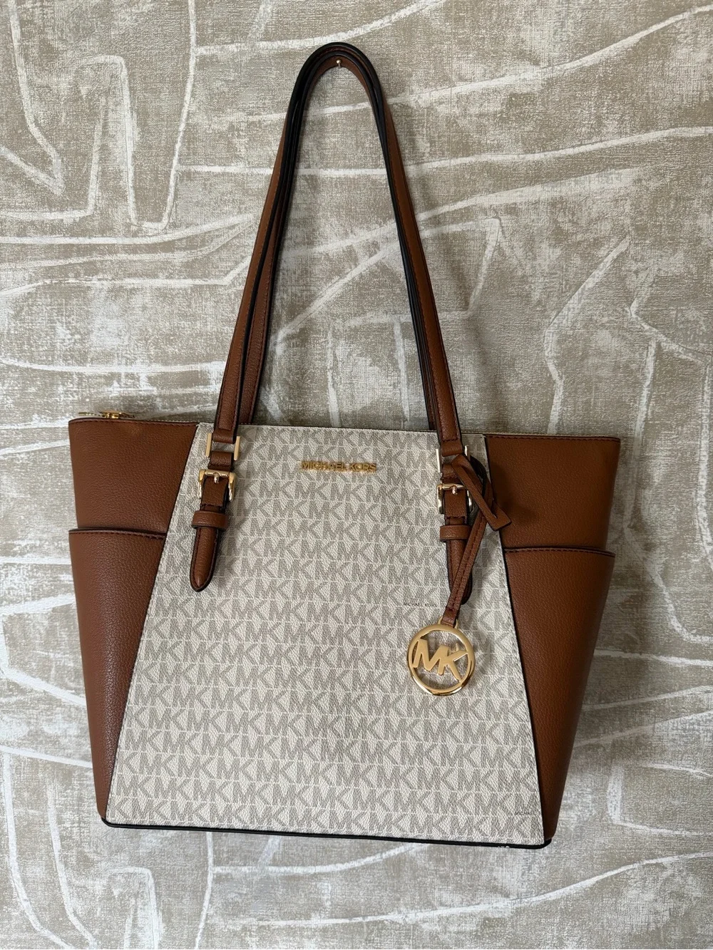 NEW WITH TAG Michael Kors Brown & Beige Signature Tote with Gold Charm